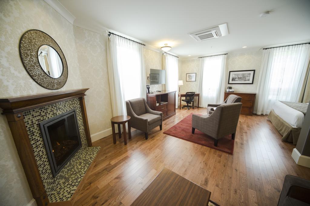 Quadruple Room,696760668:JPEG